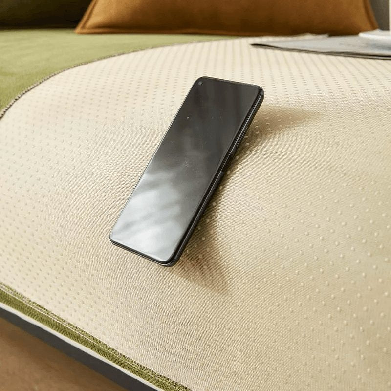 Sofa Protection with Style – Non-Slip Cover for Your Home