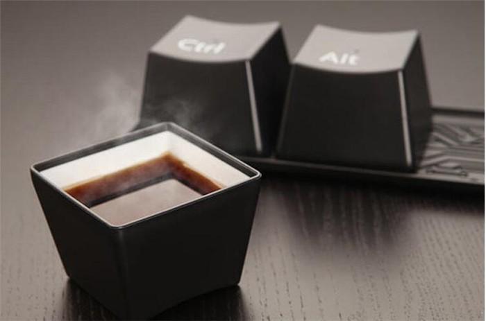 Tassen für Tee und Kaffee mit Ctrl Alt Del Motiv