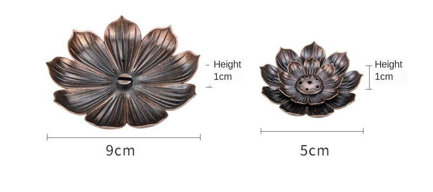 Eleganter Räuchergefäß aus Messing mit Lotus-Design