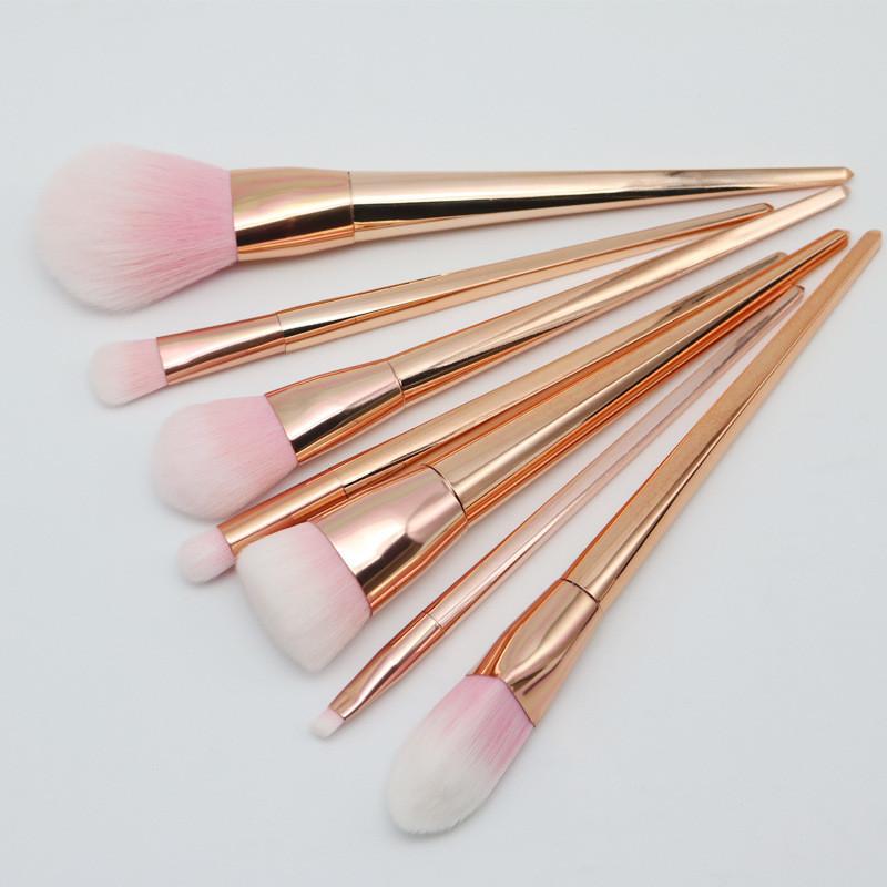7-teiliges Set Contouring Make-up Pinsel in Roségold