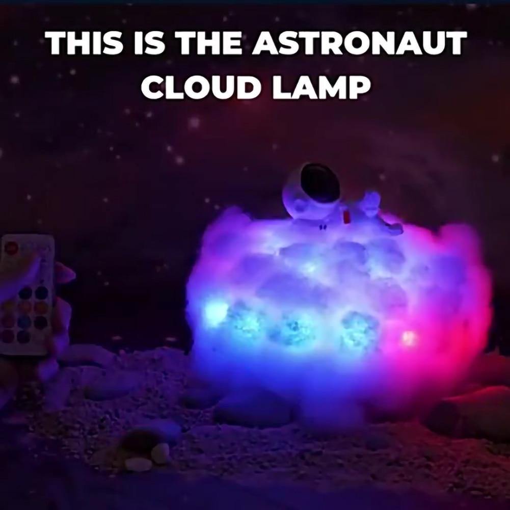 Astronauten-Nachtlicht mit bunten Wolken | NovaLuma