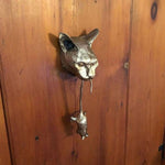 Kreativer Katzen-Maus Türklopfer aus Metall