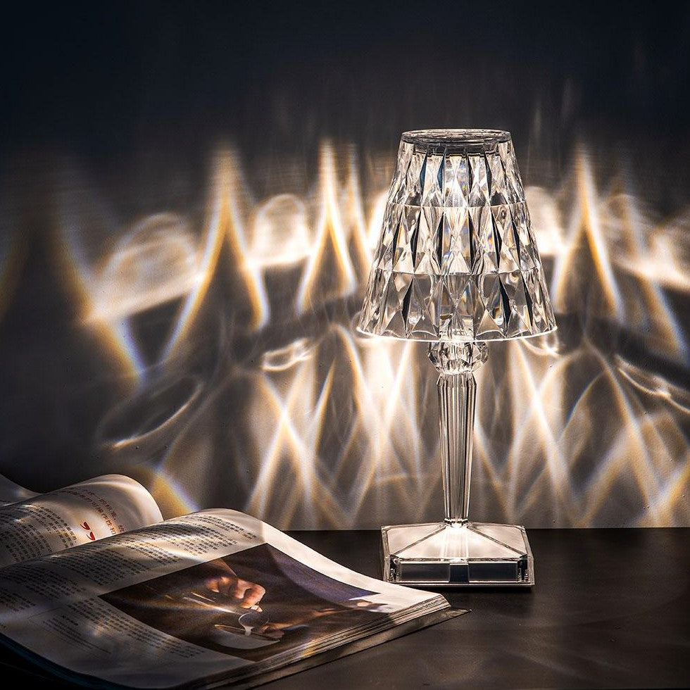 Elegant Crystal Table Lamp – Sparkling Light for Your Home