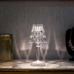 Elegant Crystal Table Lamp – Sparkling Light for Your Home
