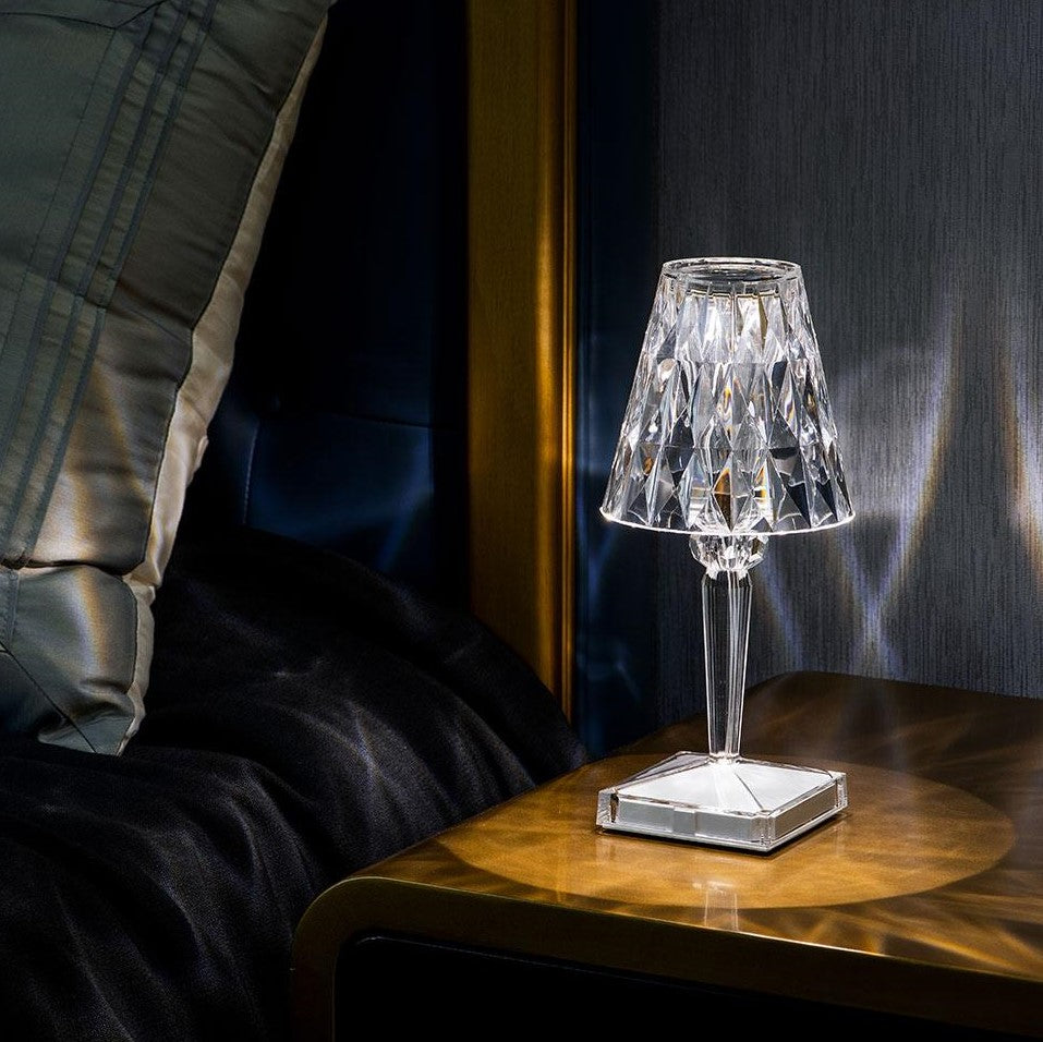 Elegant Crystal Table Lamp – Sparkling Light for Your Home