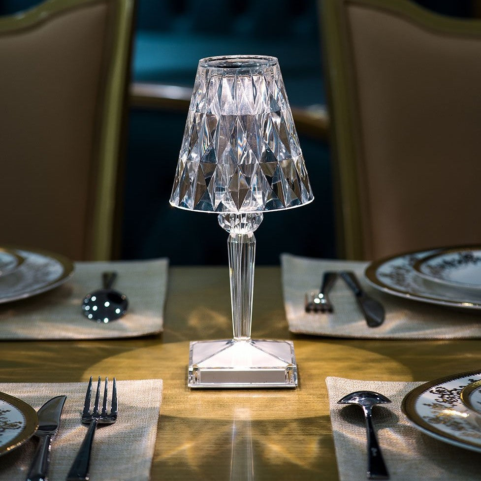 Elegant Crystal Table Lamp – Sparkling Light for Your Home