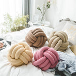 Knot Ball Kissen