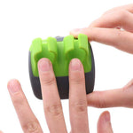 Gemüse- und Obstschäler mit doppeltem Fingergriff
