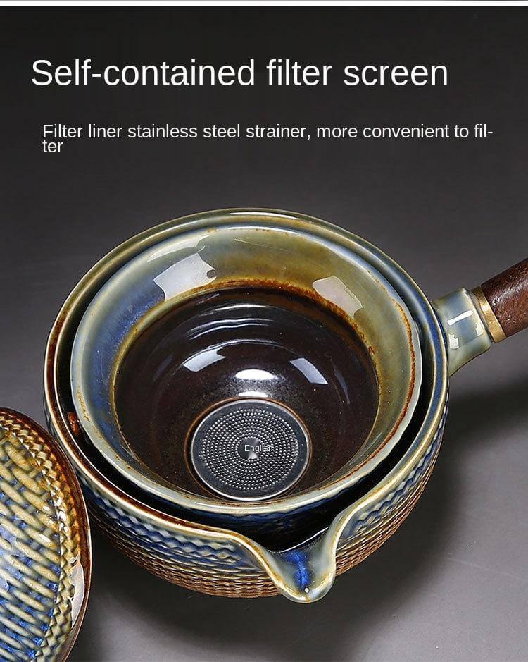 Elegantes Teeservice aus Keramik mit Filter für unterwegs