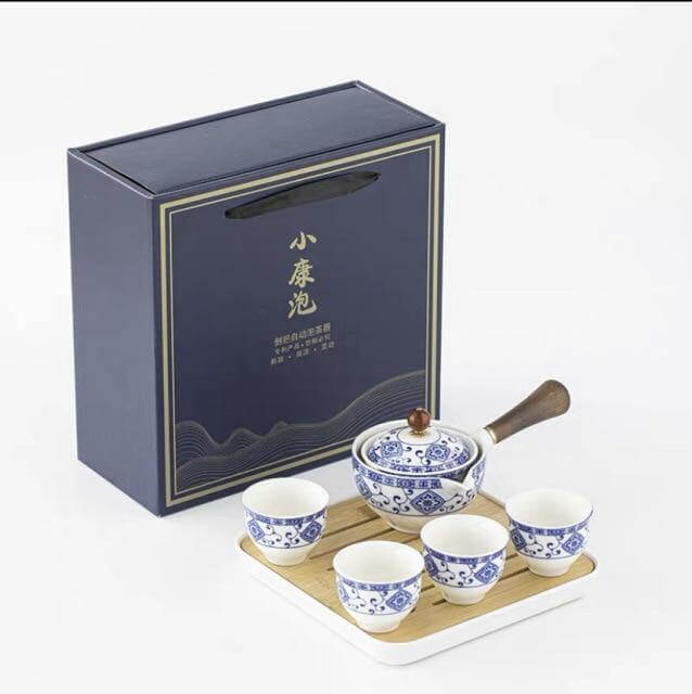 Elegantes Teeservice aus Keramik mit Filter für unterwegs