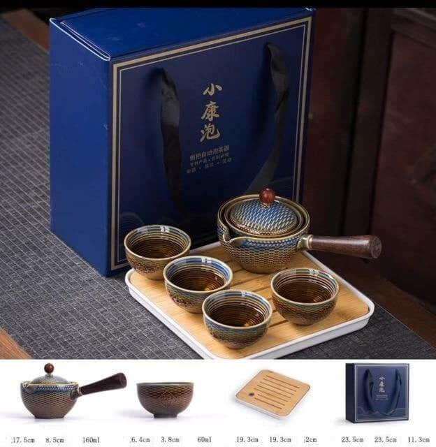 Elegantes Teeservice aus Keramik mit Filter für unterwegs