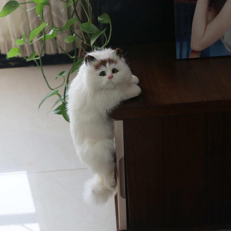 Niedliche Plüsch Katze als Schreibtischfigur – Dekoration fürs Zuhause