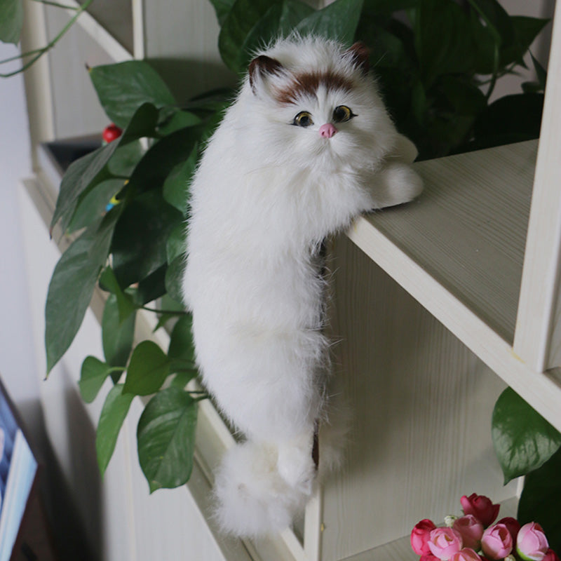 Niedliche Plüsch Katze als Schreibtischfigur – Dekoration fürs Zuhause