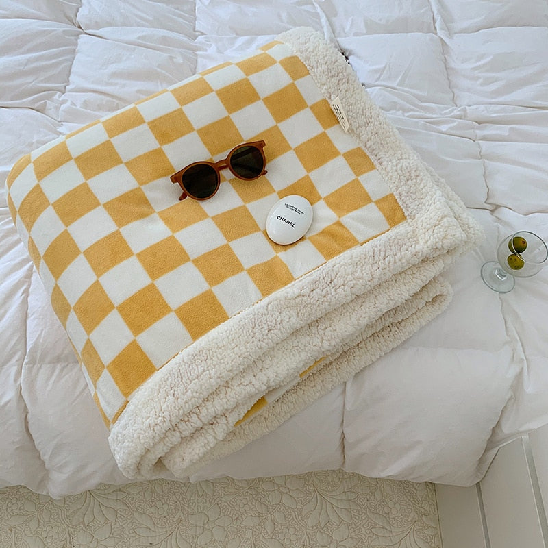 Gestreifte Decke