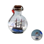 Kreative Glasflasche in Schiffsform
