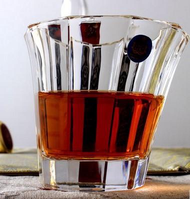 Elegante Tumbler für Whiskey und Wein | LuxaVino