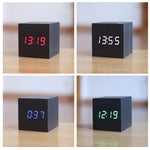 MODERNE DIGITALUHR IM WÜRFELDESIGN