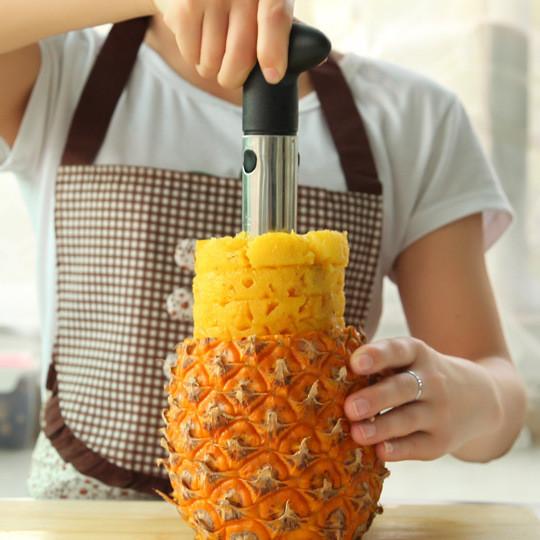 Edelstahl Ananasschneider für müheloses Fruchterlebnis