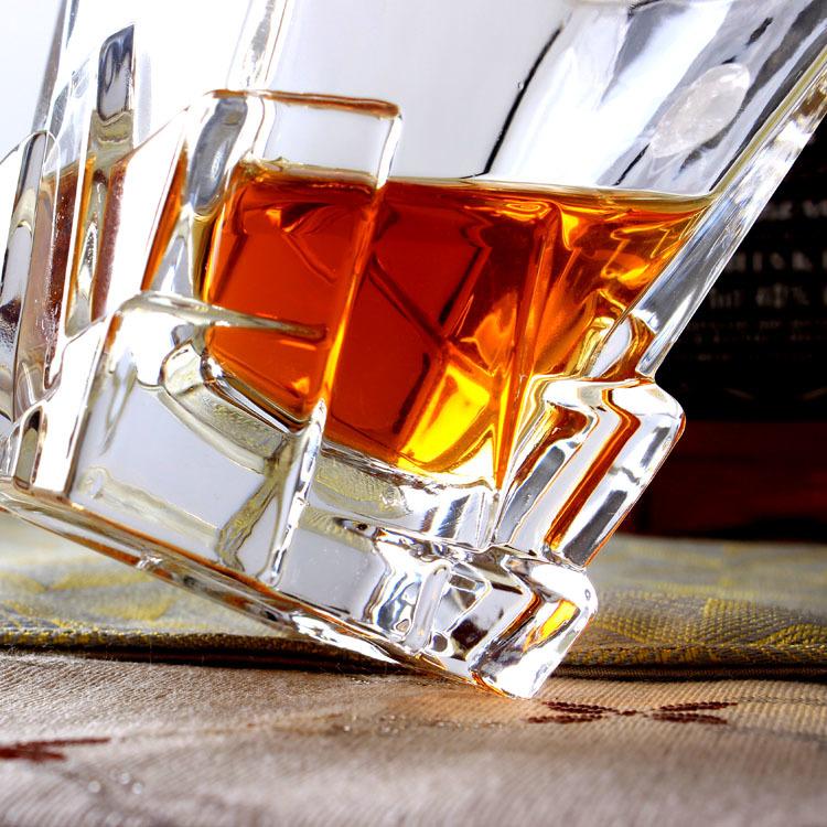 Elegante Tumbler für Whiskey und Wein | LuxaVino