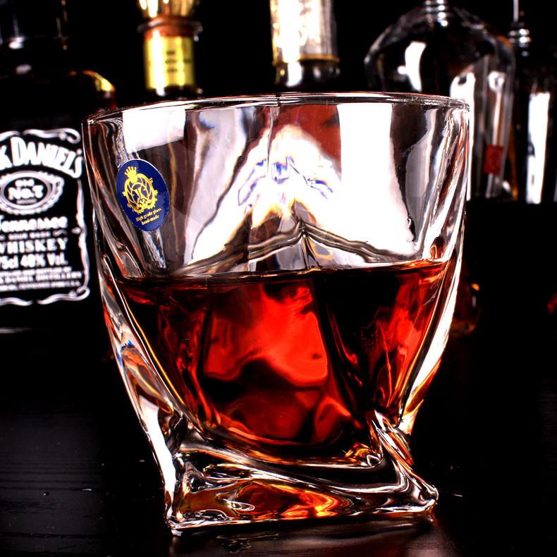 Elegante Tumbler für Whiskey und Wein | LuxaVino