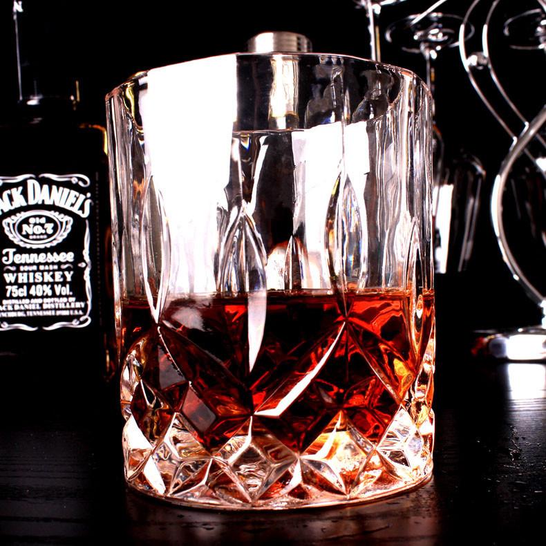 Elegante Tumbler für Whiskey und Wein | LuxaVino