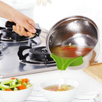 Flexibler Silikon-Trichter für sauberes Kochen