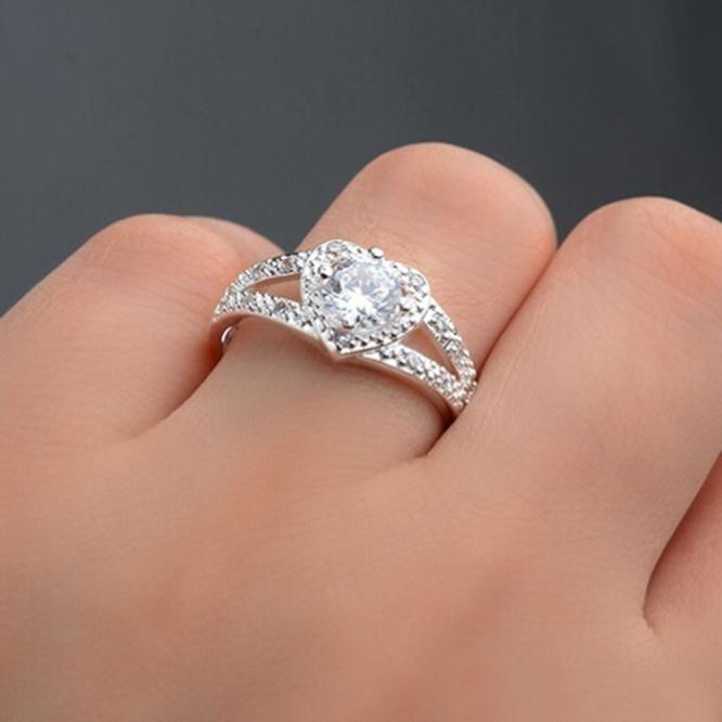 Herzring aus Sterlingsilber mit Kristallen