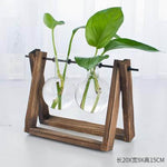 Moderne Holzvase mit stilvollem Akzent | NaturEleganz