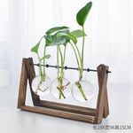 Moderne Holzvase mit stilvollem Akzent | NaturEleganz