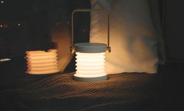 FlexiLight - Tragbare Klapplampe für jedes Abenteuer