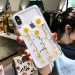 Blütenzauber - Echte Trockenblumen iPhone Hülle | Floralis