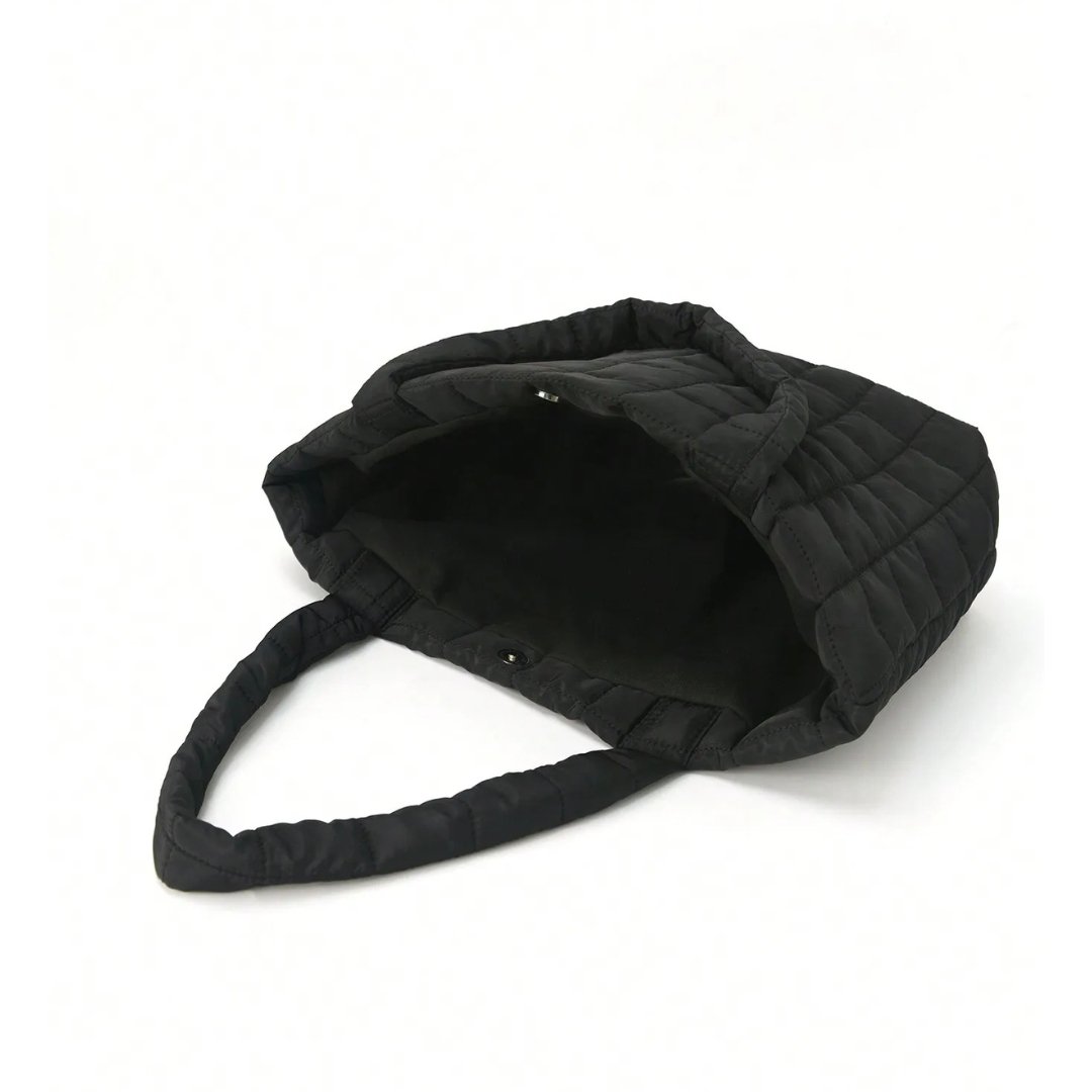 Stylish Tote with Ample Storage for Everyday Use