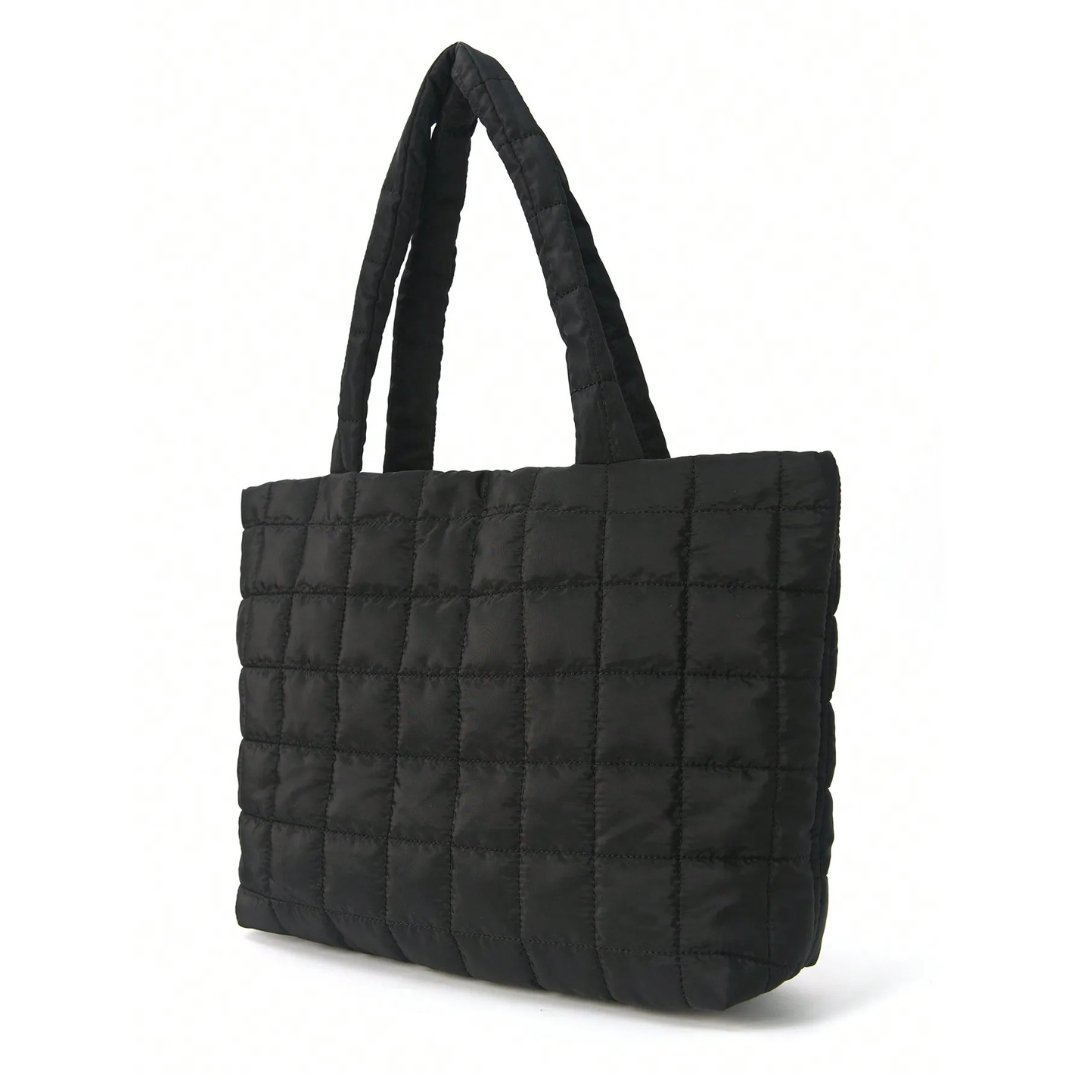 Stylish Tote with Ample Storage for Everyday Use