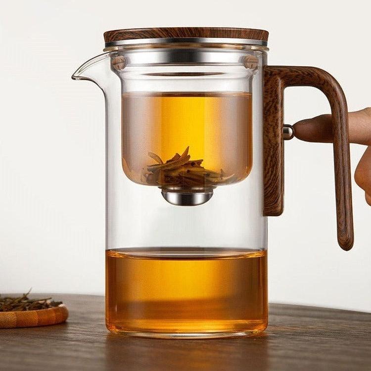 Elegante Glasteekanne mit Infuser für perfekten Teegenuss