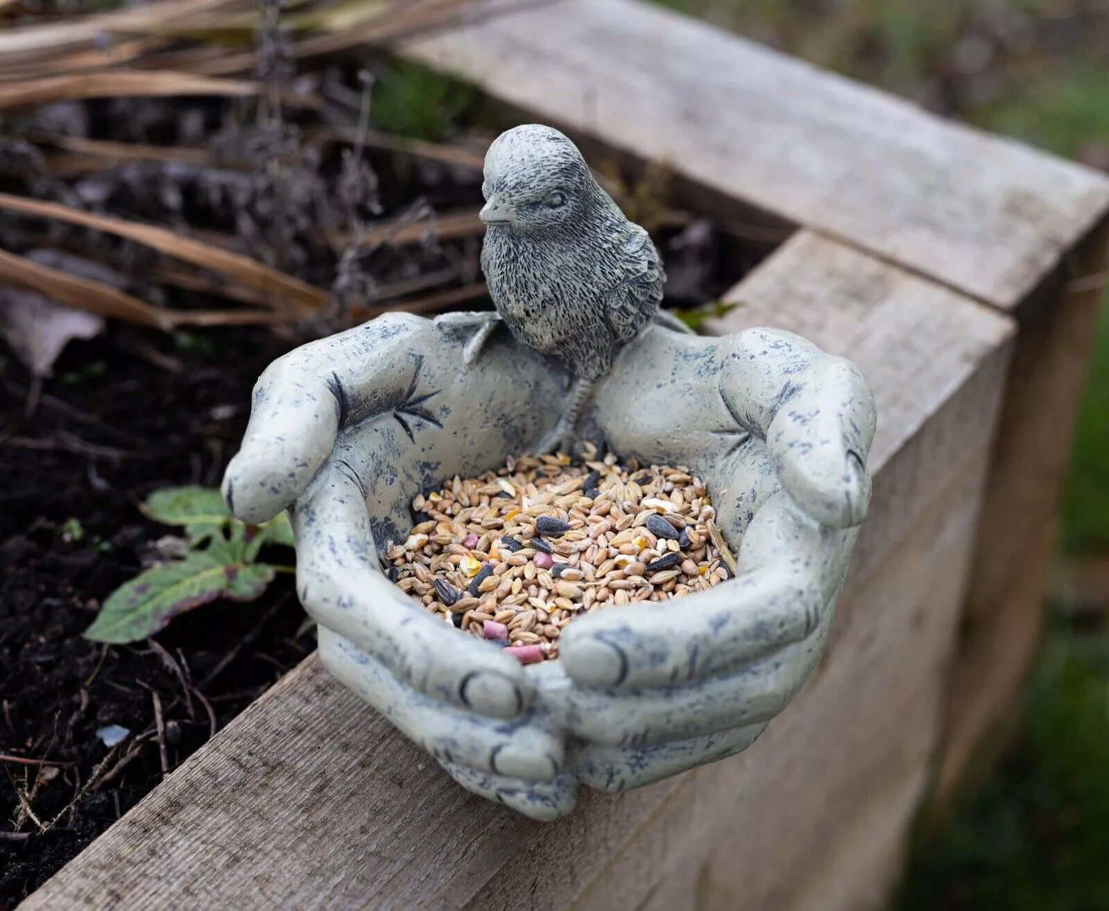 Vogelhaus aus Harz – Handgefertigtes Futter für Vögel