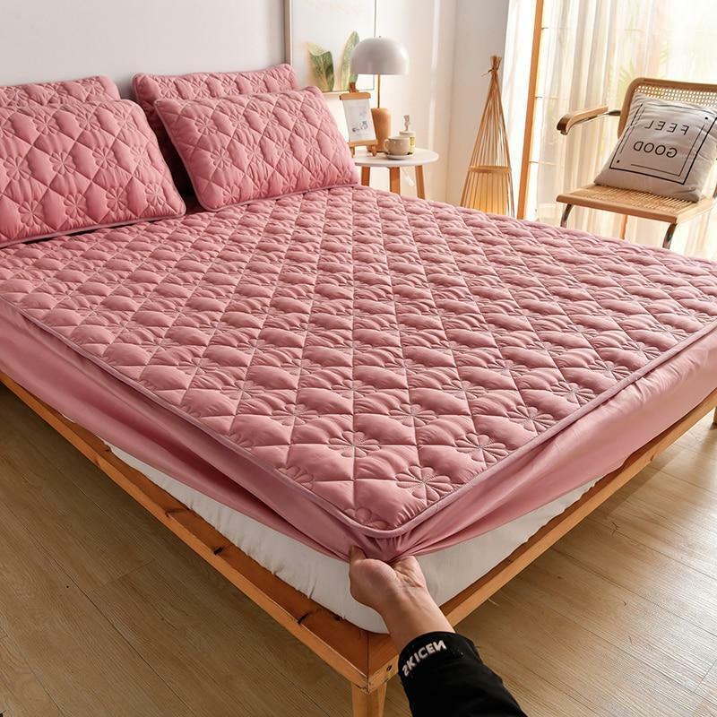 SleepComfort Mattress Topper & Pillowcases | Optimal Protection for Restful Nights