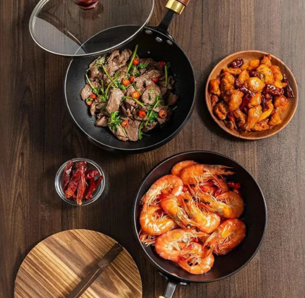 Hand-Forged Cast Iron Pan - Lightweight, Non-Toxic & Durable