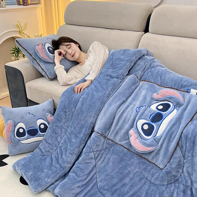 Softer Komfort: Die multifunktionale Kuscheldecke-Kissen-Kombination