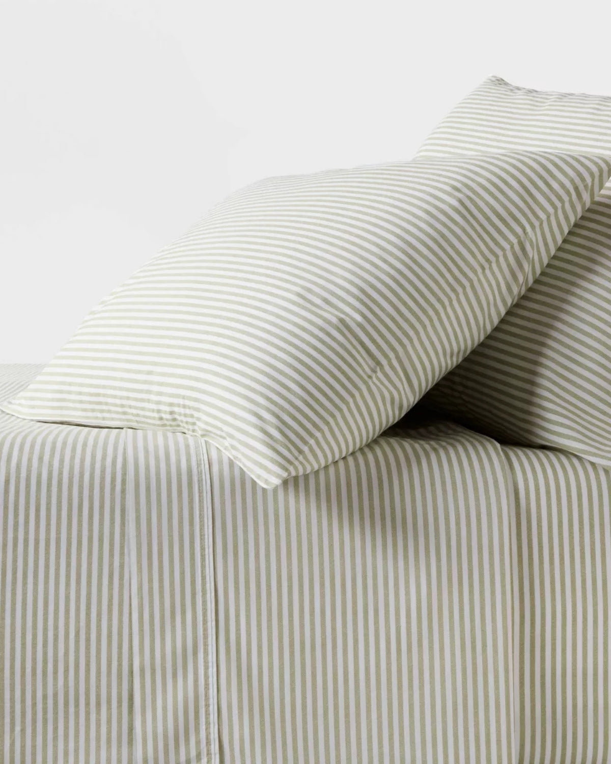 Elegant bedding set made of high-quality linen and cotton