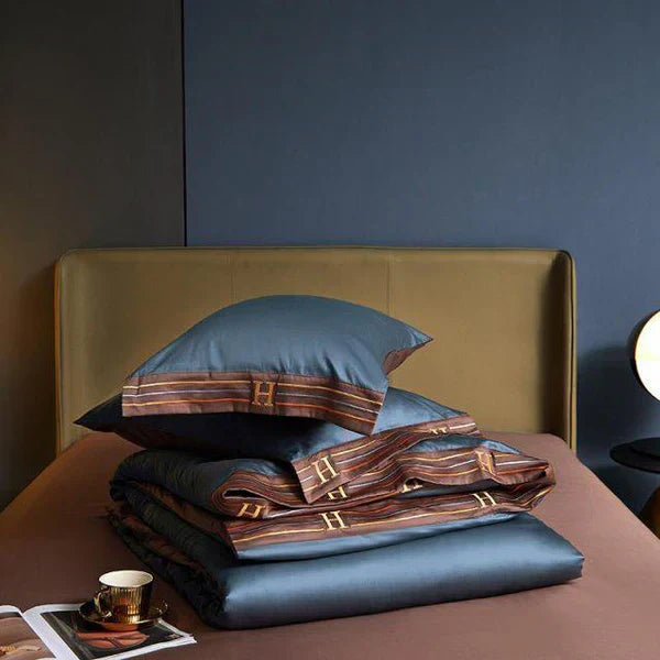Elegant Satin Bedding Set for a Dream Bedroom
