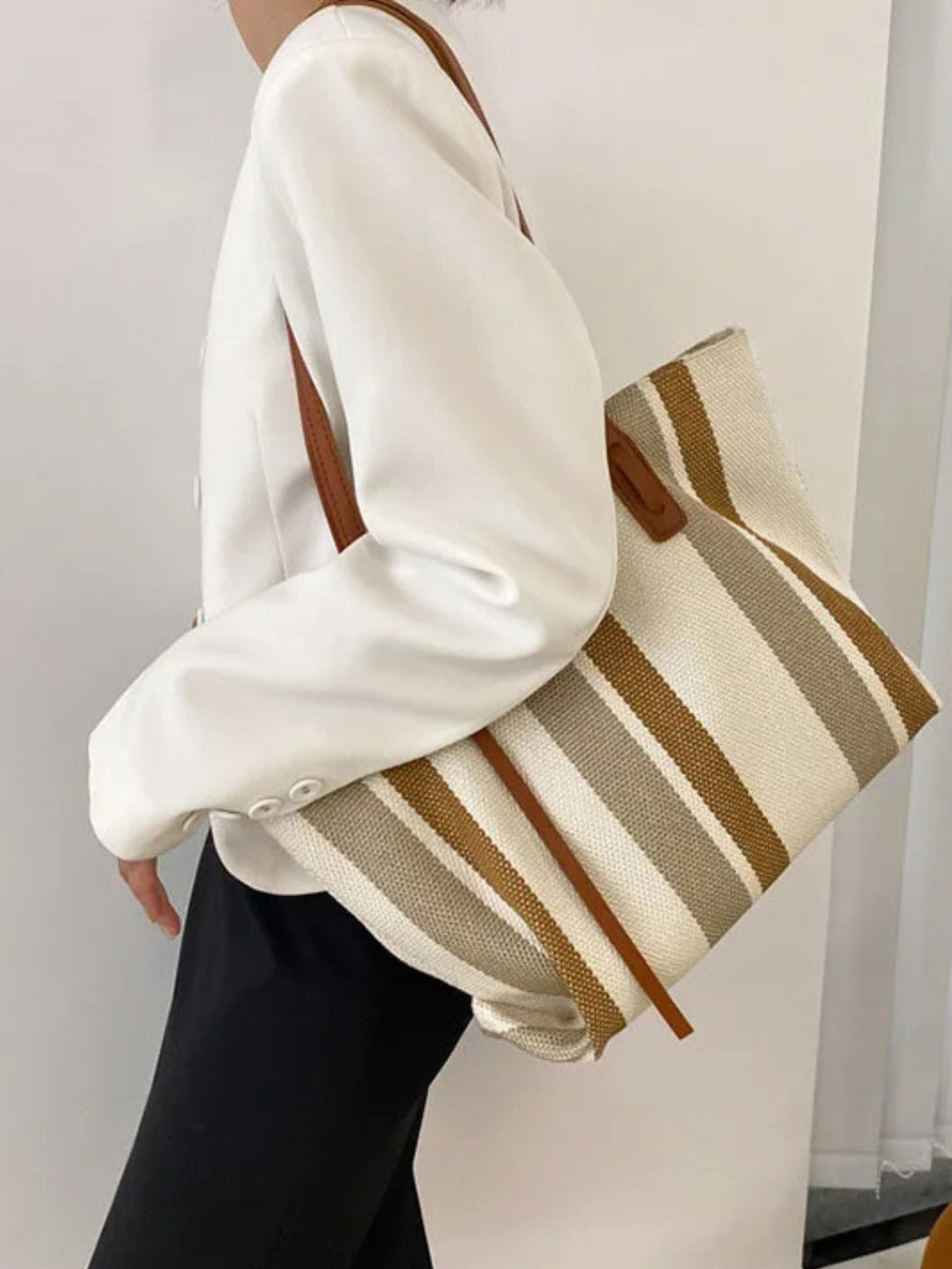 Modern Striped Canvas Bag for Any Occasion