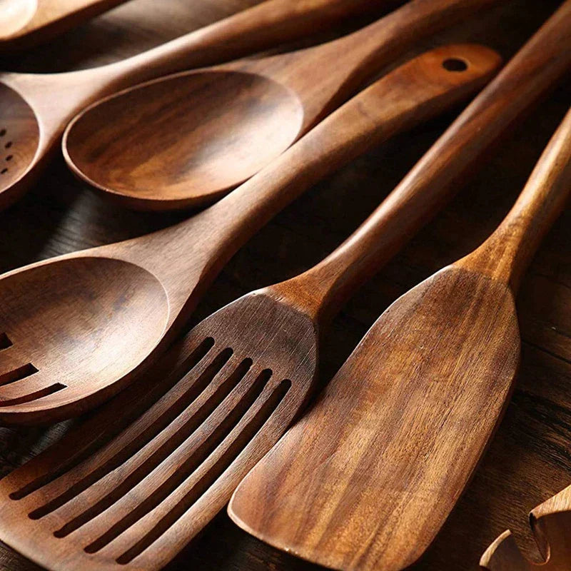 Essgeschirr Set aus Teakholz – Voltyx Kollektion