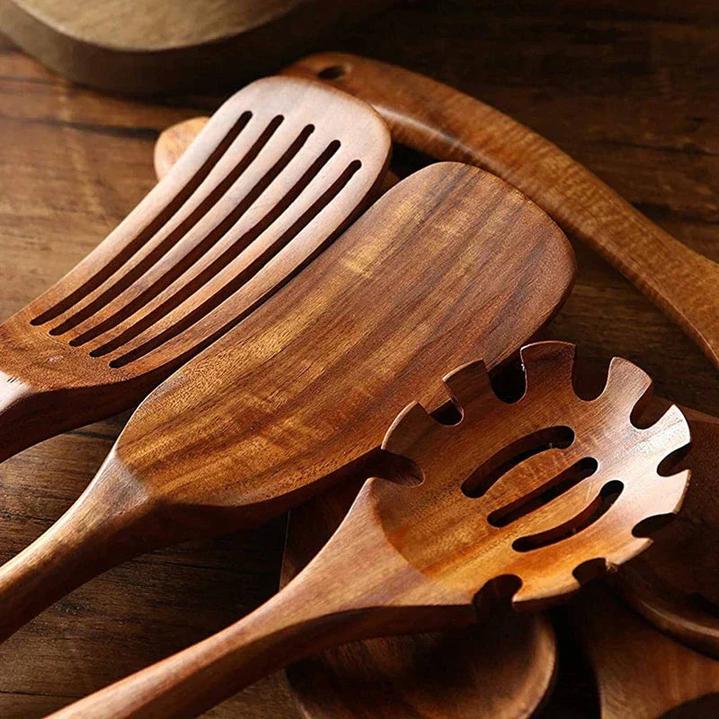 Essgeschirr Set aus Teakholz – Voltyx Kollektion