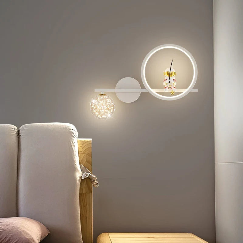 Wandbeleuchtung für das Kinderzimmer im modernen Design