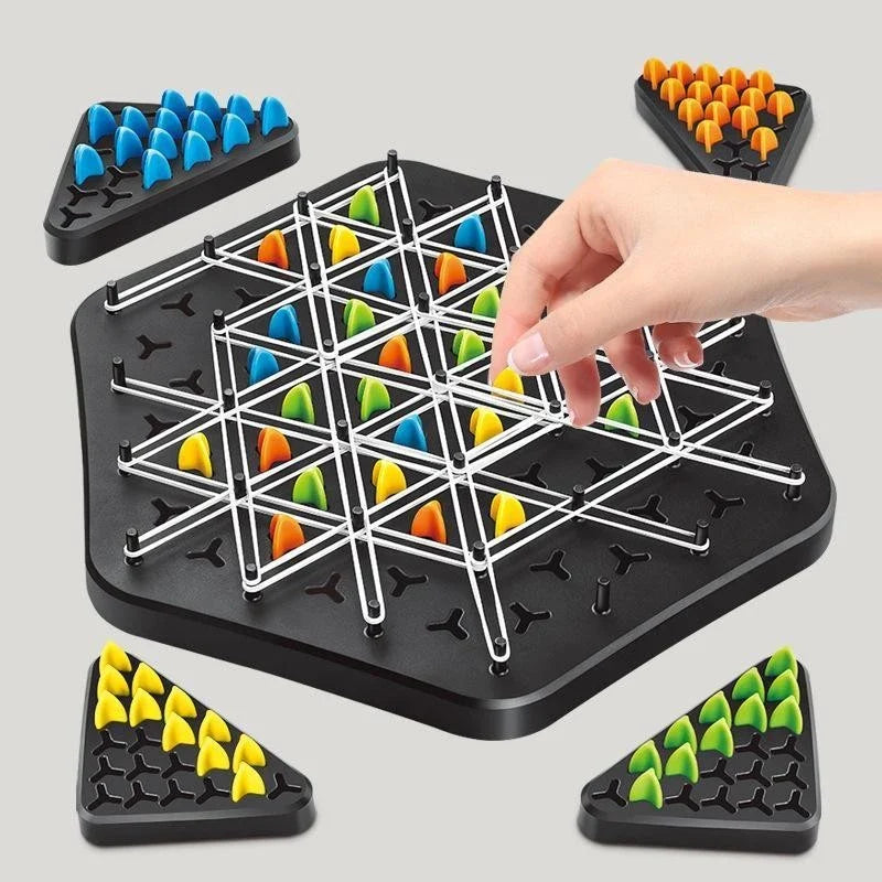 Denkspiel mit Gummibändern - Schach für strategisches Denken