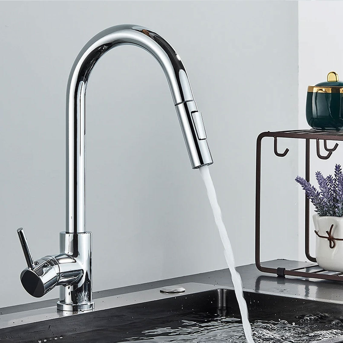SmartFlow | Elegante berührungssensitive Küchenarmatur mit flexiblem Schlauch
