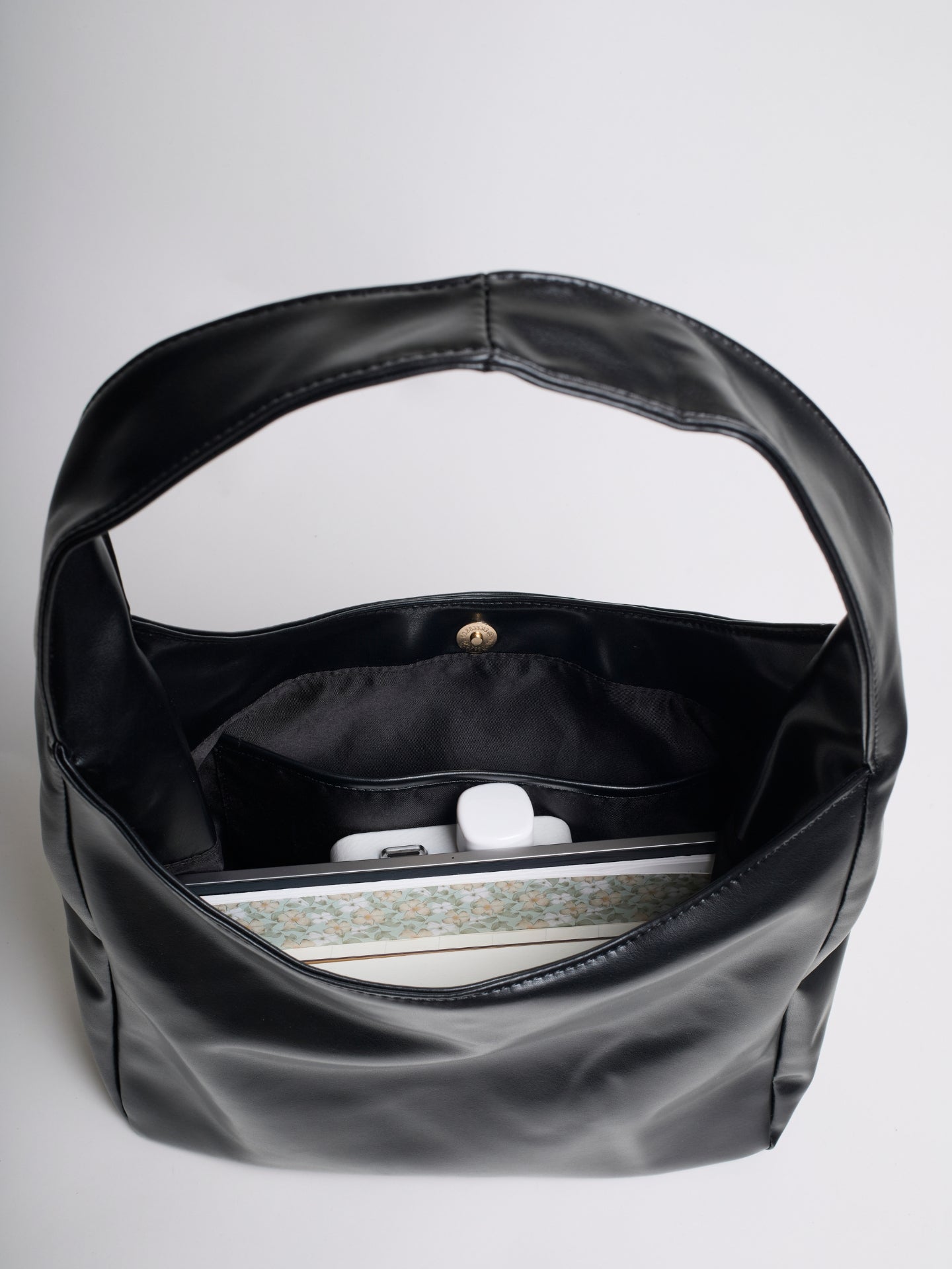Stylish Laptop Bag for 13 Inch – Practical and Lightweight