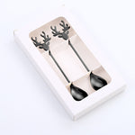 Geschenkset aus Metalllöffeln für Weihnachtsdekorationen zuhause