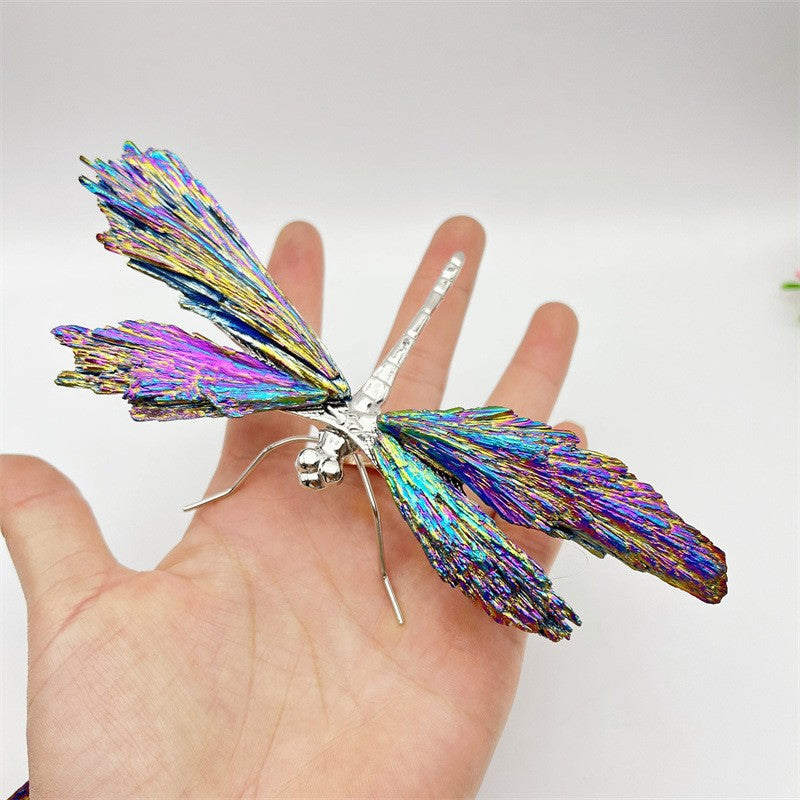 Libelle aus Tourmalin und Kyanit