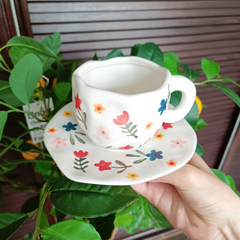 Handbemalte Kaffeetasse aus Keramik mit Untertasse – Teeset
